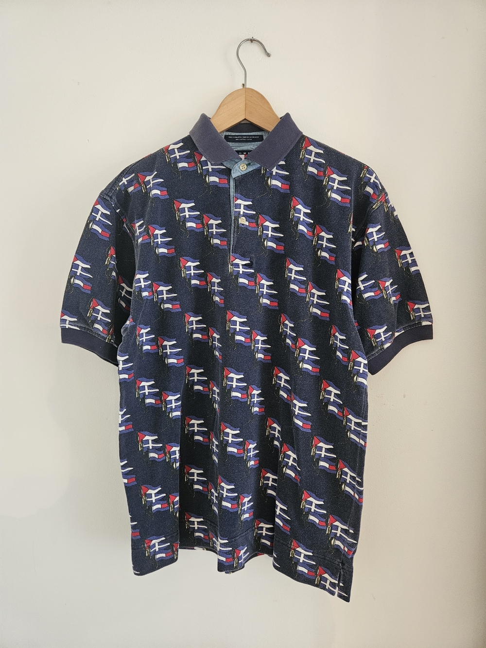 Vintage Tommy Hilfigure Polo Shirt Mens Medium Flag All Over Print